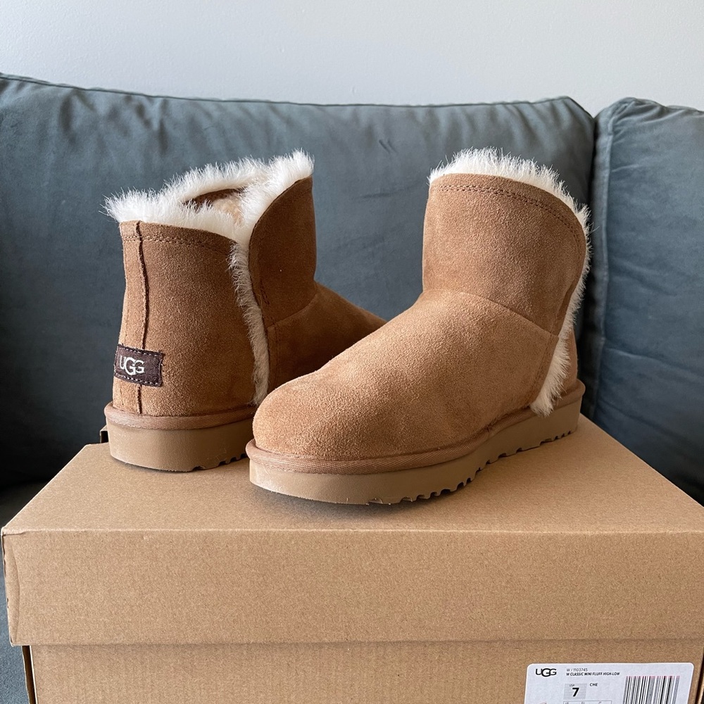 Ugg Classic mini fluff high low nwt size 7